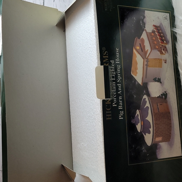 CHRISTMAS KURT S ADLER PORCELAIN LIGHTED PIG BARN - Picture 15 of 16